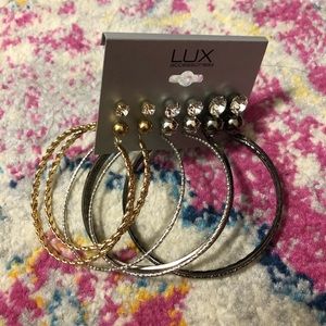 Fashion nova earrings and necklaces